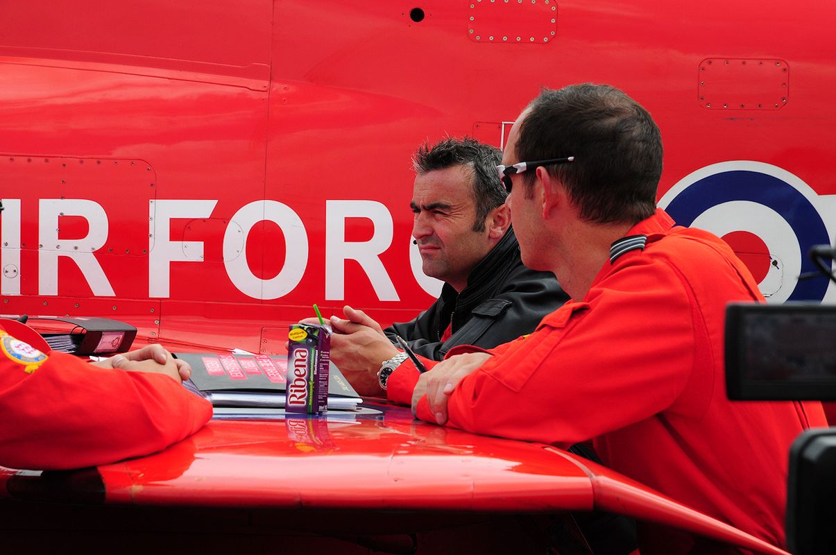 Graham Duff as Red 8 briefing for a display at Biggin Hill in 2010
